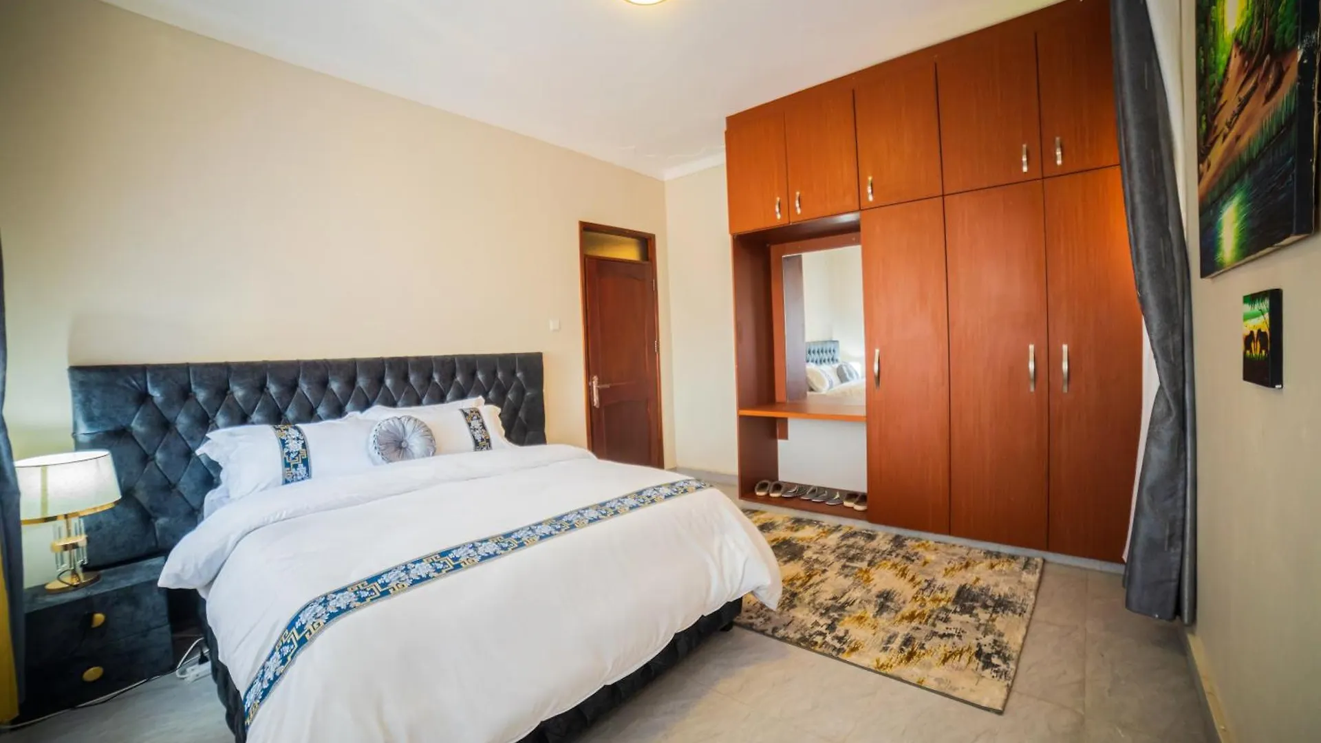 Apartament Amazing Skyview In Naalya E1 Kampala Uganda